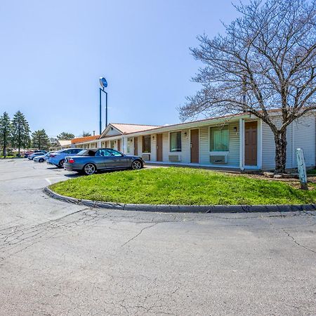 Cozy Garden Inn By Oyo Hwy 40 Richmond Bagian luar foto