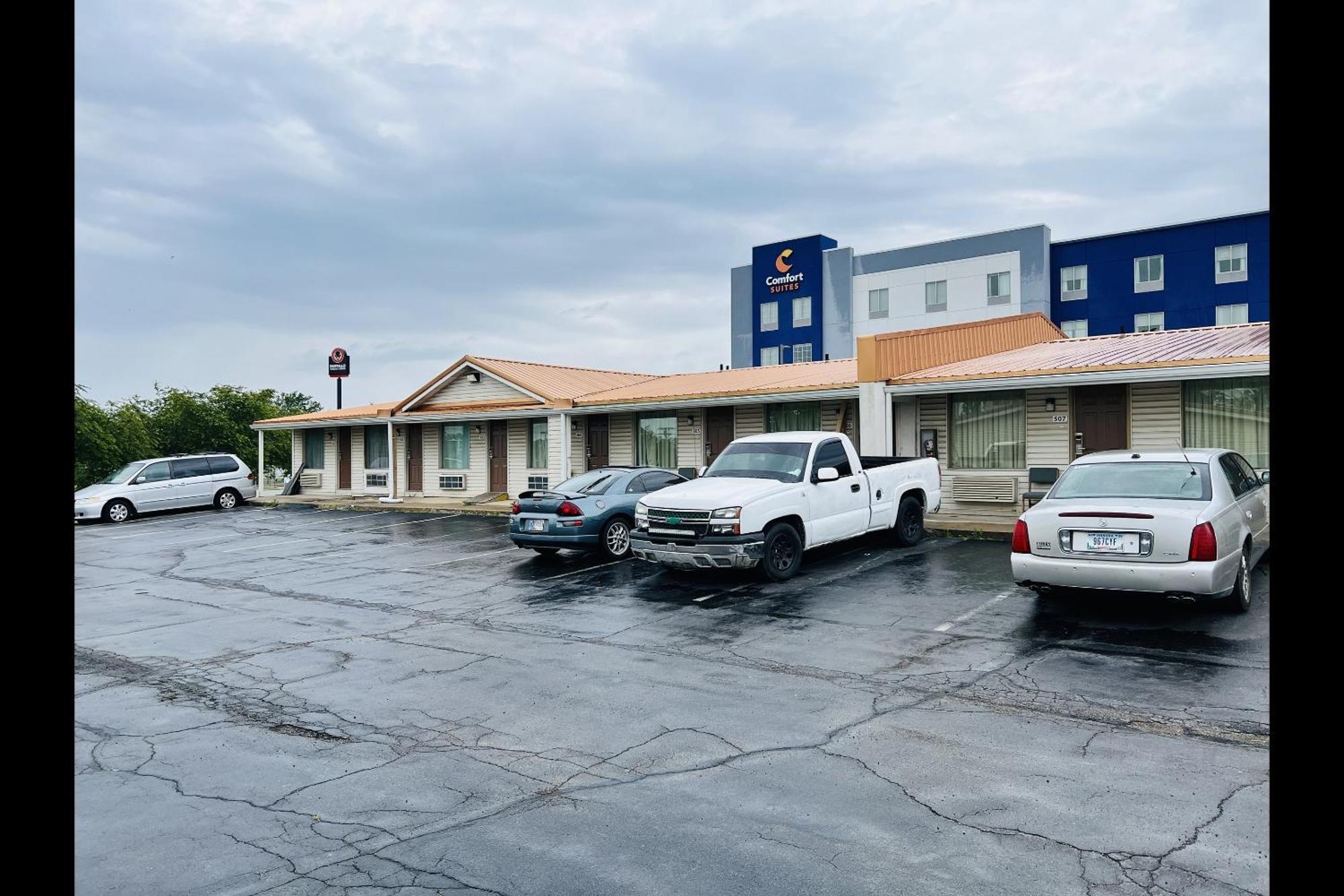 Cozy Garden Inn By Oyo Hwy 40 Richmond Bagian luar foto