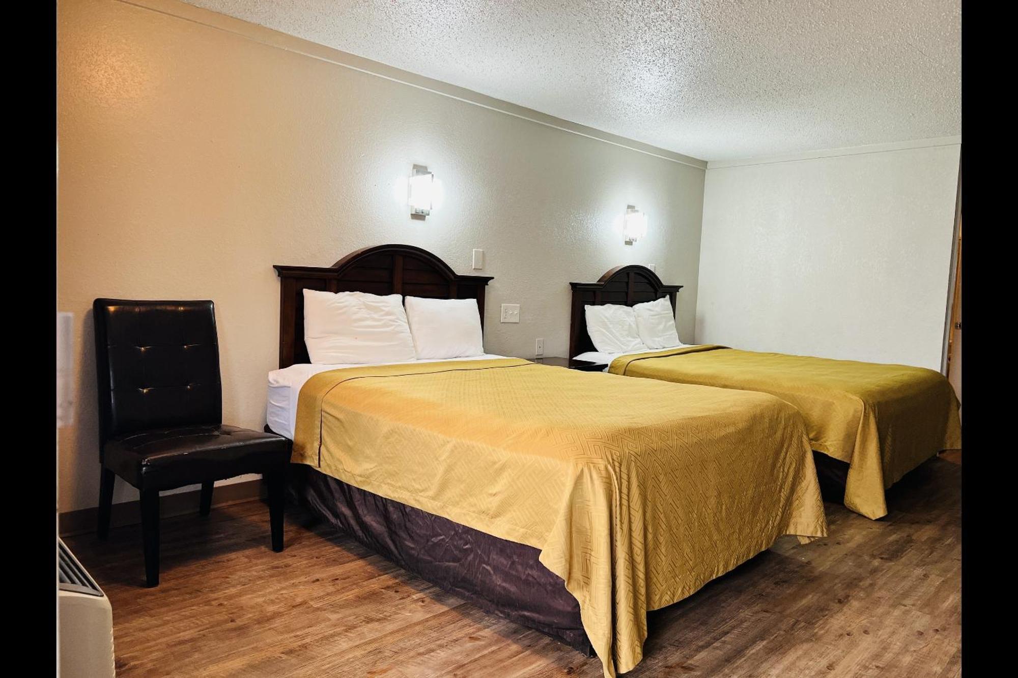 Cozy Garden Inn By Oyo Hwy 40 Richmond Bagian luar foto