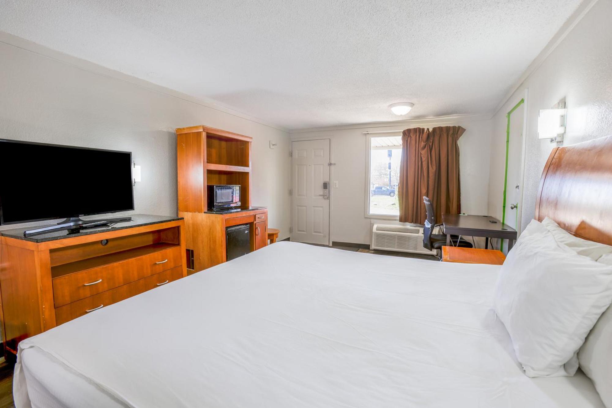 Cozy Garden Inn By Oyo Hwy 40 Richmond Bagian luar foto