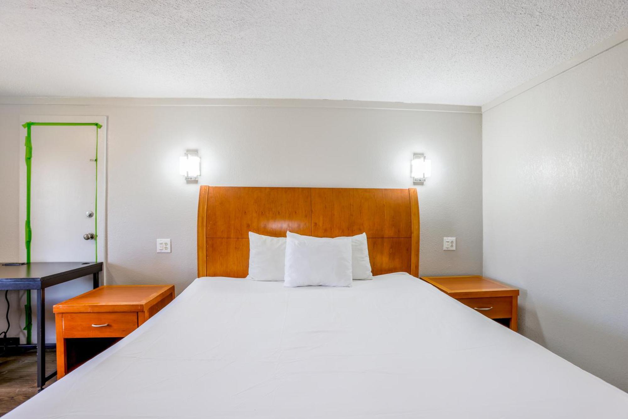 Cozy Garden Inn By Oyo Hwy 40 Richmond Bagian luar foto