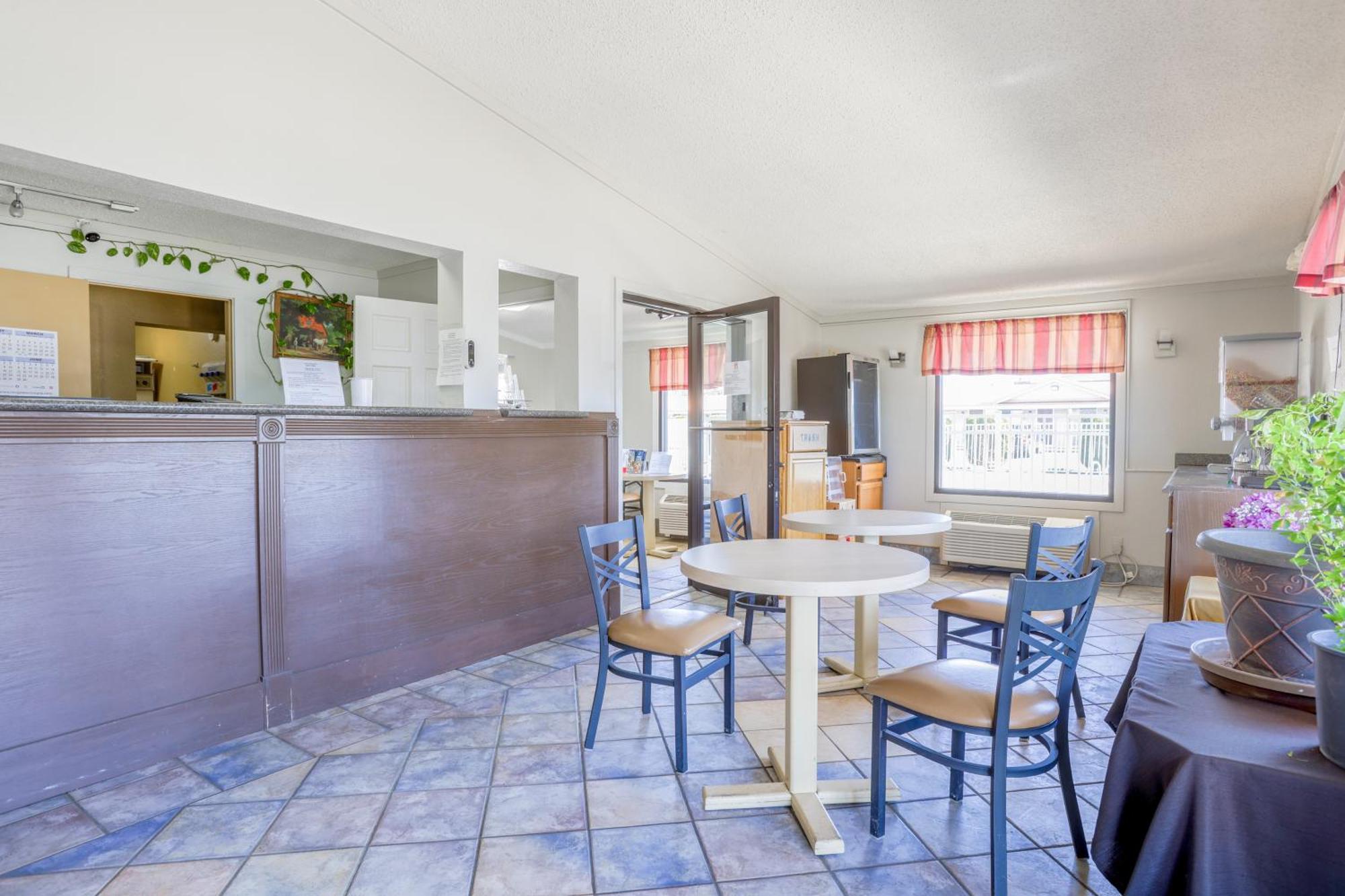 Cozy Garden Inn By Oyo Hwy 40 Richmond Bagian luar foto