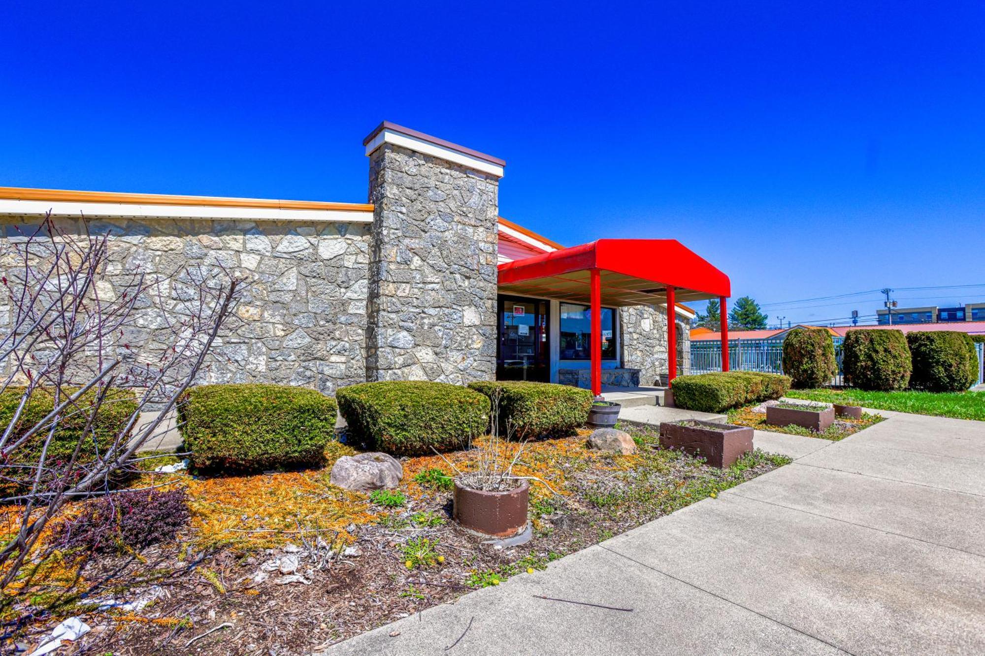Cozy Garden Inn By Oyo Hwy 40 Richmond Bagian luar foto
